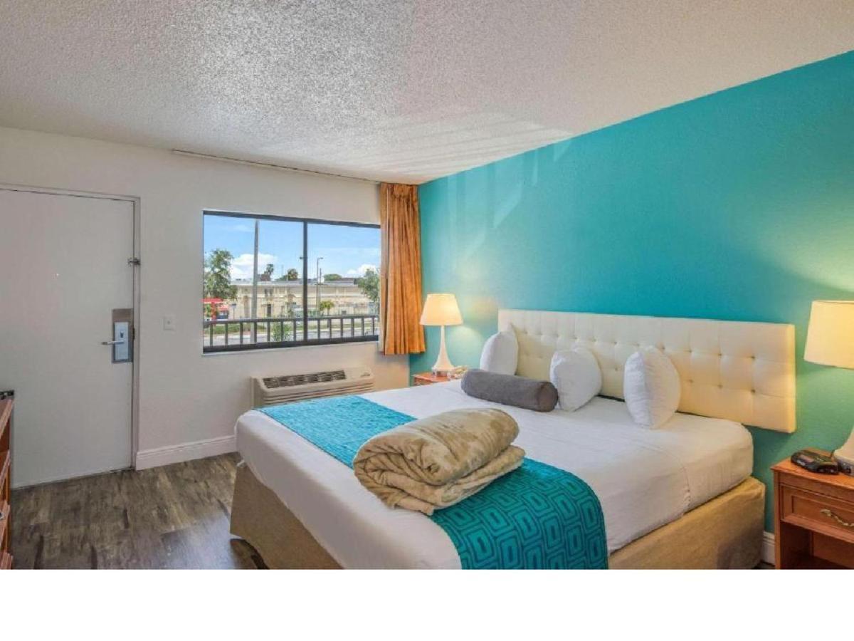 Rodeway Inn Port Richey North Exterior foto